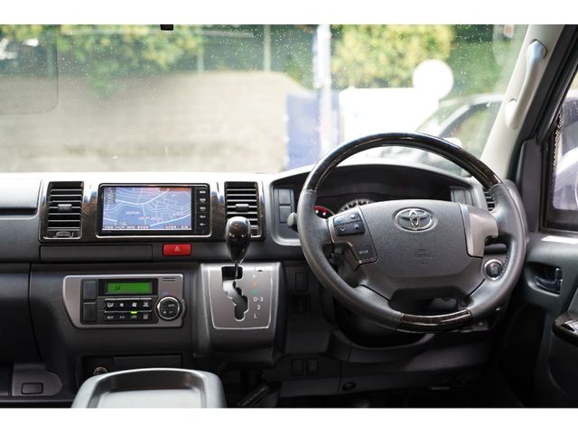 TOYOTA HIACE VAN 4WD 2016 Image 31