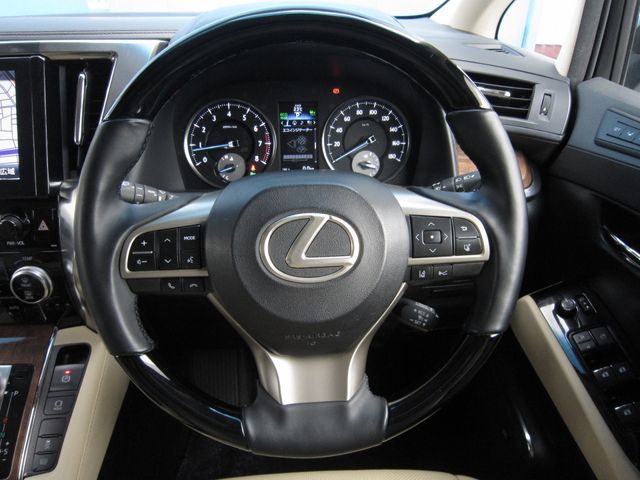 TOYOTA ALPHARD 2017 Image 31