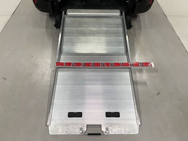 TOYOTA VOXY 2020 Image 31