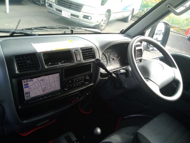 MAZDA BONGO TRUCK 4WD 2018 Image 31