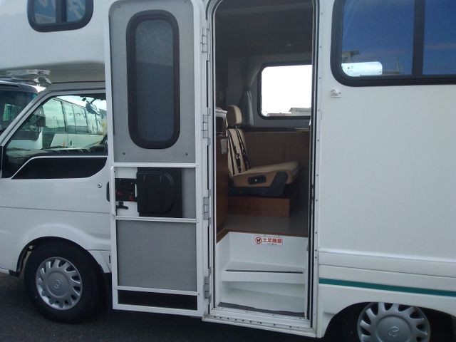 MAZDA BONGO TRUCK 4WD 2018 Image 31