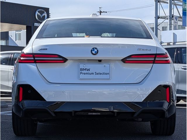 BMW 5SERIES SEDAN 2025 Image 31
