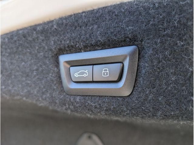 BMW 5SERIES SEDAN 2025 Image 31