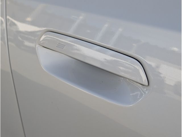 BMW 5SERIES SEDAN 2025 Image 31