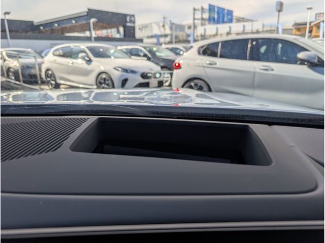 BMW 5SERIES SEDAN 2025 Image 31