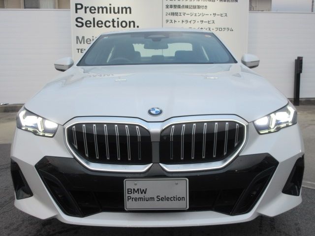 BMW 5SERIES SEDAN 2025 Image 31