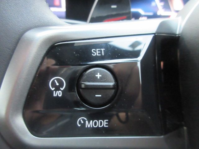 BMW 5SERIES SEDAN 2025 Image 31