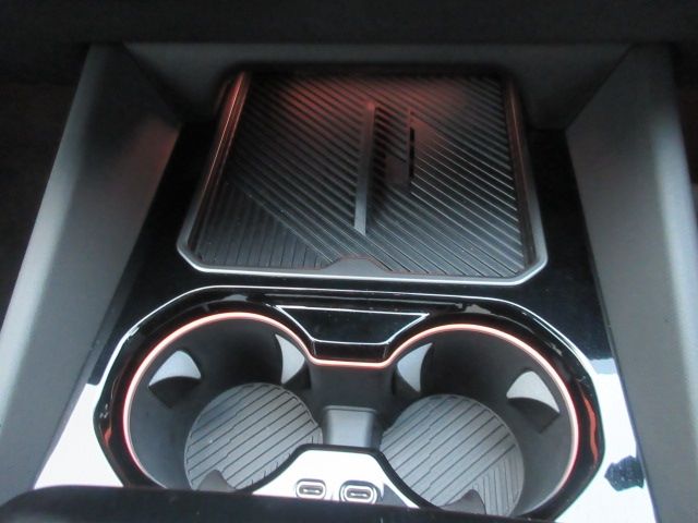 BMW 5SERIES SEDAN 2025 Image 31