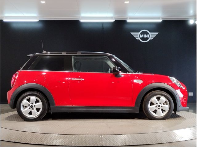 BMW MINI COOPER D 2020 Image 31