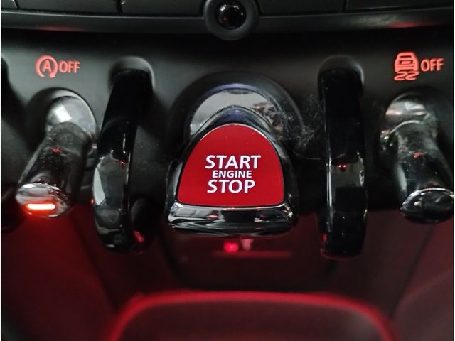 BMW MINI COOPER D 2020 Image 31