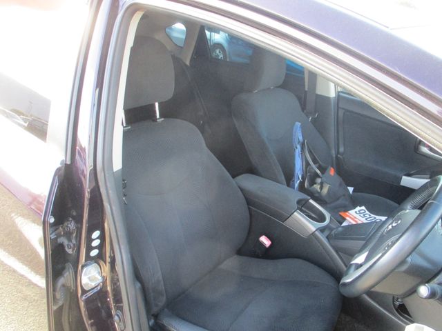 TOYOTA PRIUS 2012 Image 31