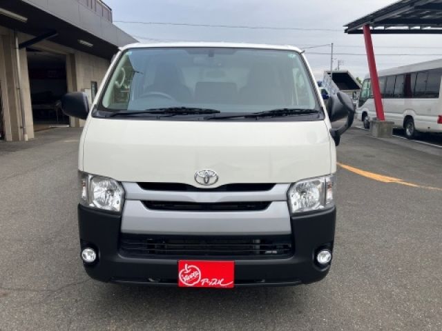 TOYOTA HIACE VAN 4WD 2017 Image 31