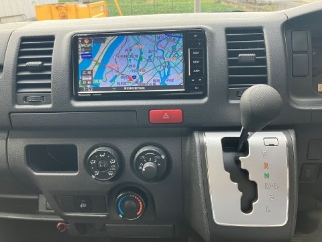 TOYOTA HIACE VAN 4WD 2017 Image 31