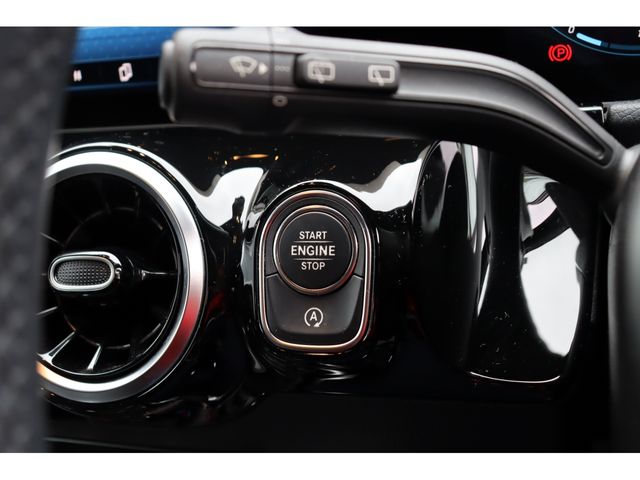 MERCEDES BENZ B CLAS 2019 Image 31