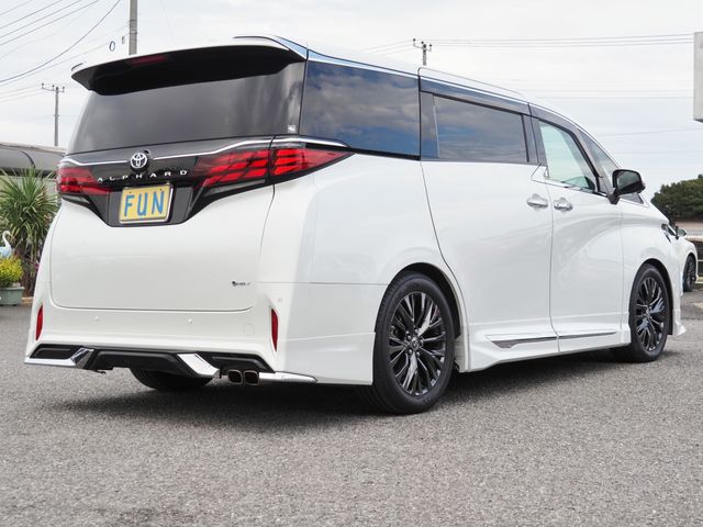 TOYOTA ALPHARD HYBRID 2023 Image 31