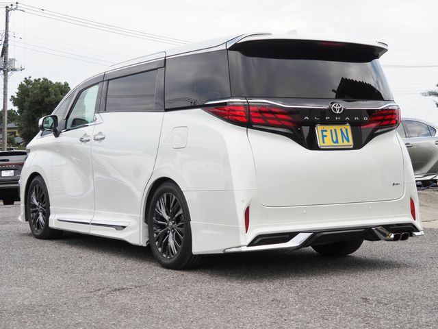 TOYOTA ALPHARD HYBRID 2023 Image 31