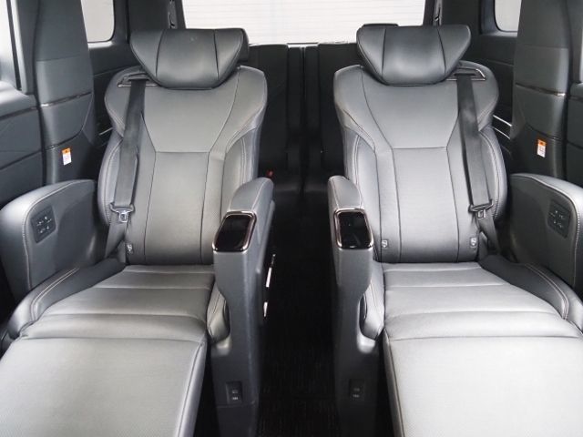 TOYOTA ALPHARD HYBRID 2023 Image 31