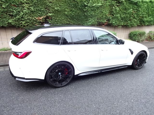 BMW M3 TOURING 2024 Image 31