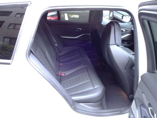 BMW M3 TOURING 2024 Image 31