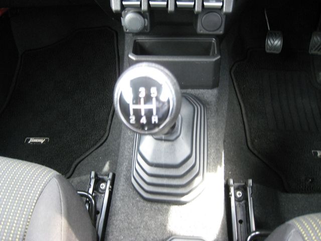 SUZUKI JIMNY 4WD 2020 Image 31