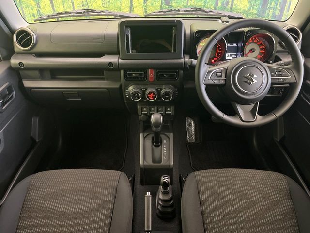 SUZUKI JIMNY NOMADE 2025 Image 31