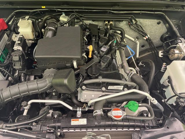 SUZUKI JIMNY NOMADE 2025 Image 31