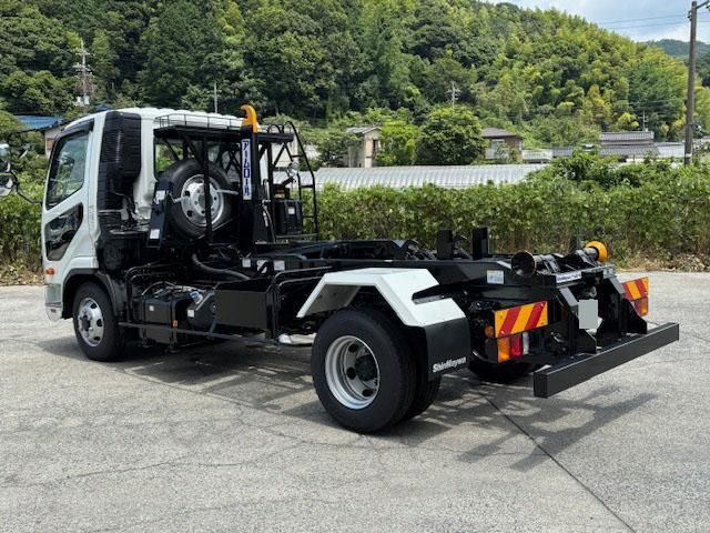 MITSUBISHI FUSOU FIGHTER 2025 Image 31