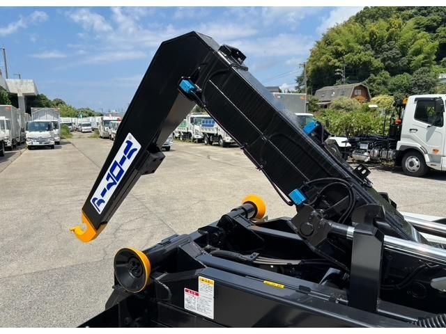 MITSUBISHI FUSOU FIGHTER 2025 Image 31