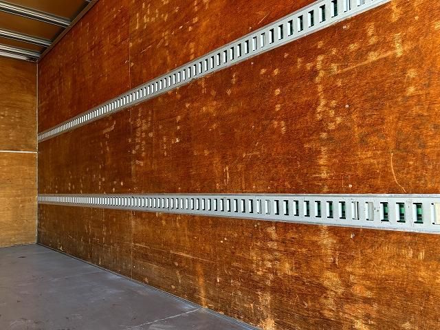 ISUZU ELF 2019 Image 31