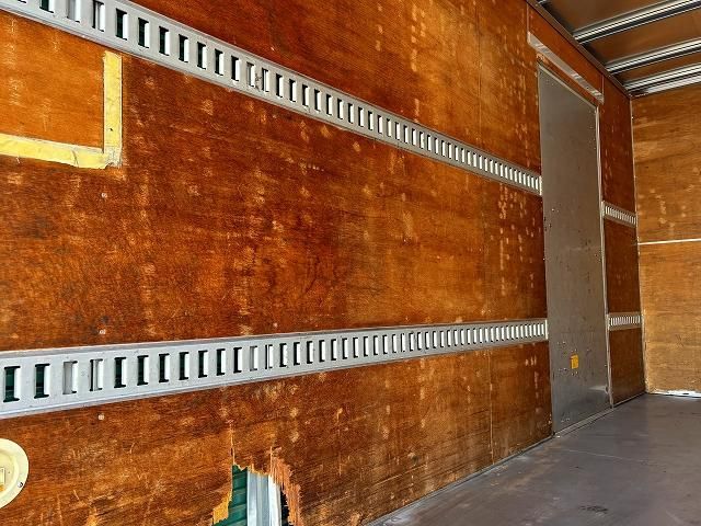 ISUZU ELF 2019 Image 31