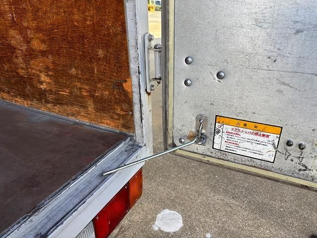 ISUZU ELF 2019 Image 31