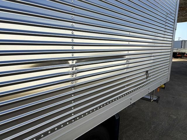 ISUZU ELF 2019 Image 31