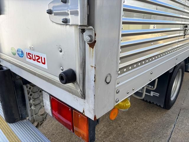ISUZU ELF 2019 Image 31