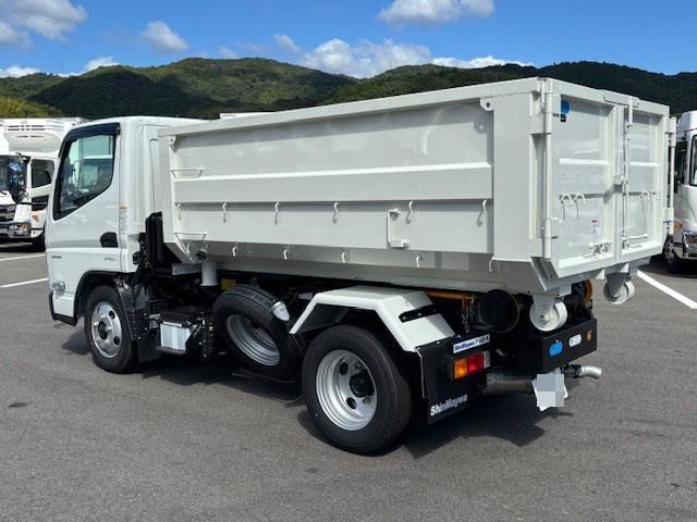 MITSUBISHI CANTER 2025 Image 31