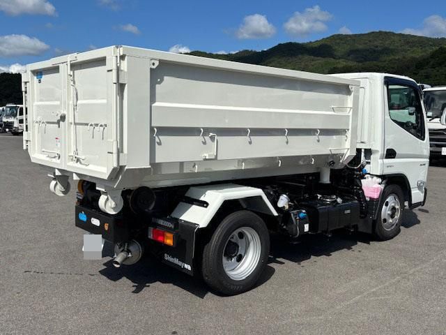 MITSUBISHI CANTER 2025 Image 31