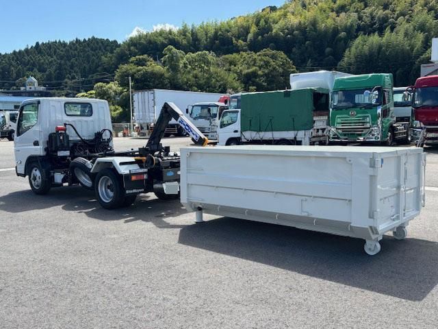 MITSUBISHI CANTER 2025 Image 31