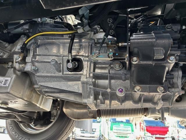 MITSUBISHI CANTER 2025 Image 31