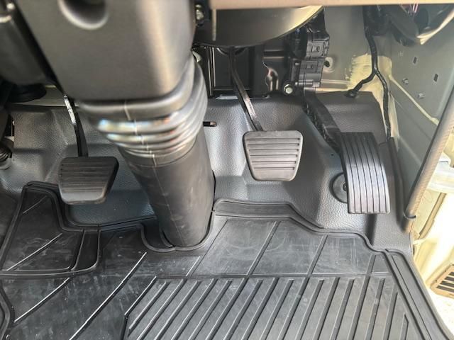 MITSUBISHI CANTER 2025 Image 31