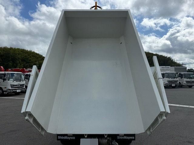 MITSUBISHI CANTER 2025 Image 31