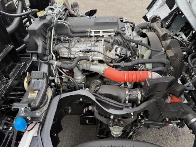 MITSUBISHI CANTER 2025 Image 31