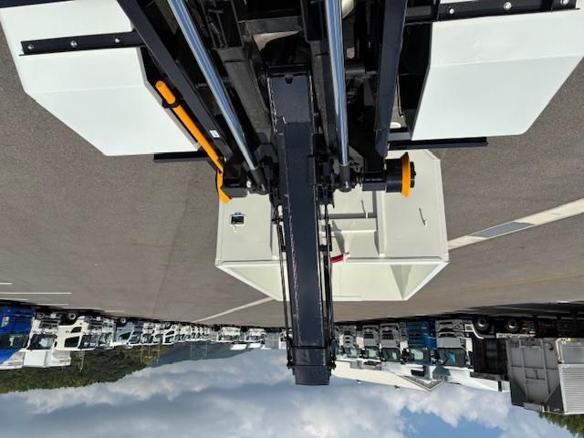 MITSUBISHI CANTER 2025 Image 31