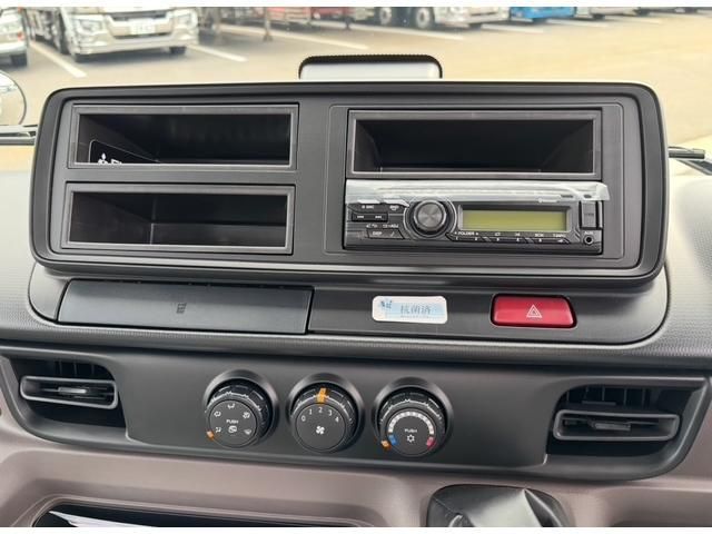 MITSUBISHI CANTER 2025 Image 31