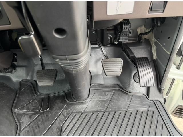 MITSUBISHI CANTER 2025 Image 31