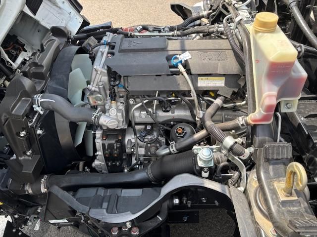 MITSUBISHI CANTER 2025 Image 31