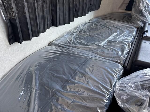 MITSUBISHI FUSOU SUPER GREAT 2025 Image 31