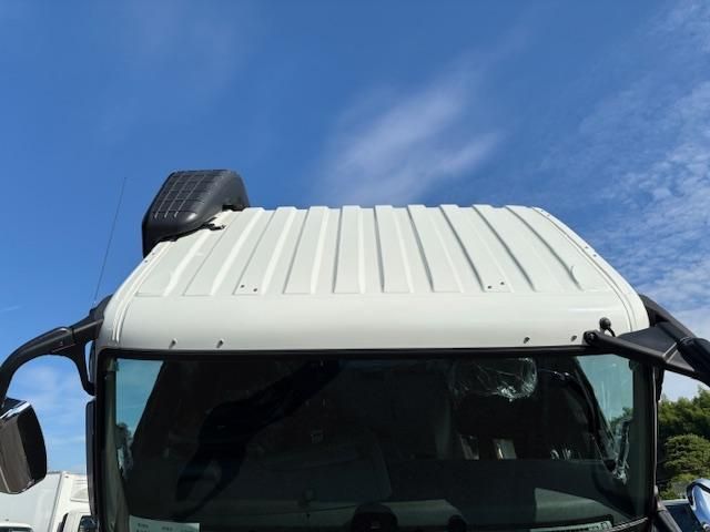 MITSUBISHI FUSOU SUPER GREAT 2025 Image 31