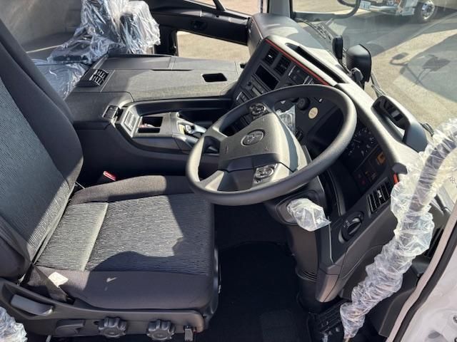 MITSUBISHI FUSOU SUPER GREAT 2025 Image 31