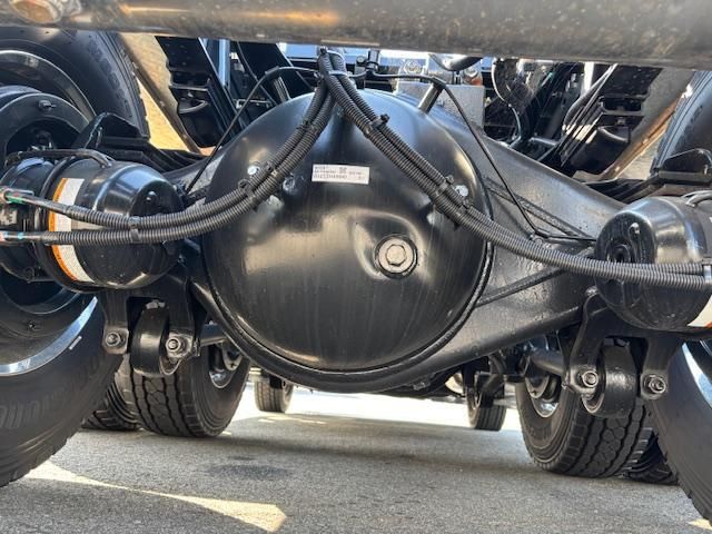 MITSUBISHI FUSOU SUPER GREAT 2025 Image 31