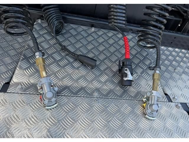 MITSUBISHI FUSOU SUPER GREAT 2025 Image 31