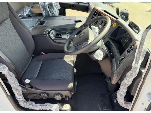 MITSUBISHI FUSOU SUPER GREAT 2025 Image 31